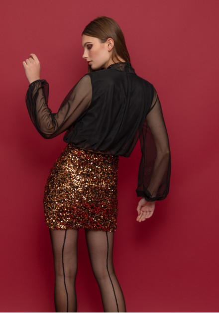 Crop top με διαφανή μανίκια
